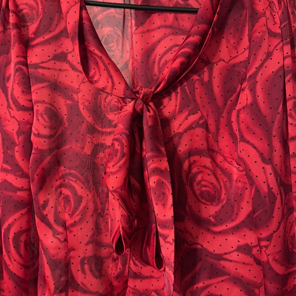 WHBM Roses Blouse - Picture 3 of 7